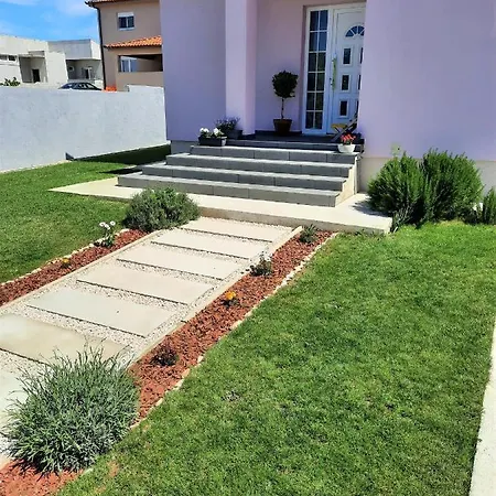 Holiday House Happy Place, Murvica Villa *